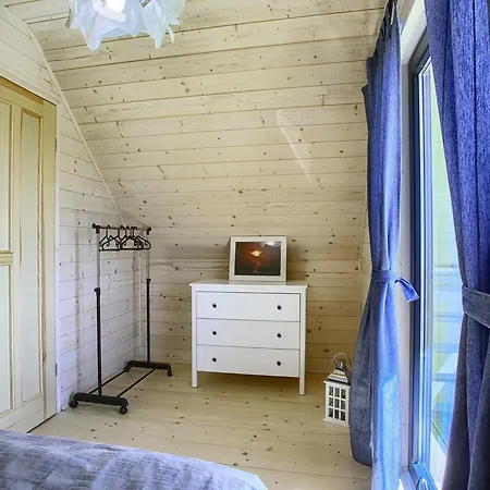 Modrzewiowa 20 Lodge Rewal