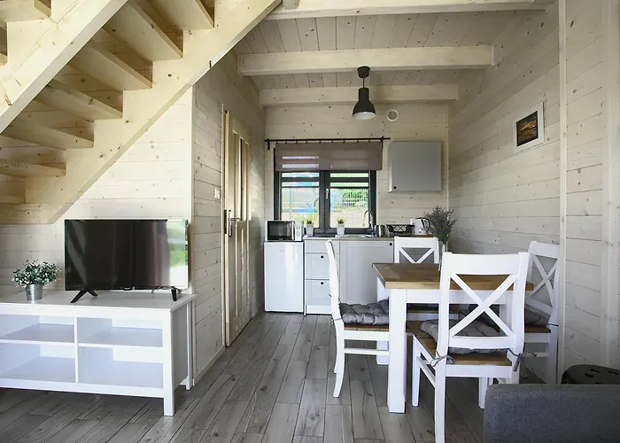 Gerendaház Modrzewiowa 20 Rewal