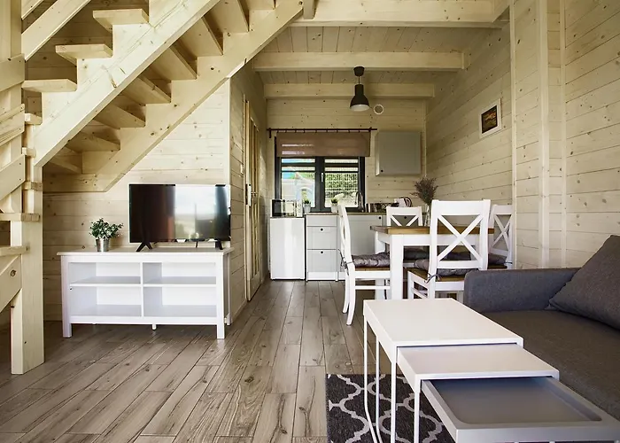 Gerendaház Modrzewiowa 20 Rewal