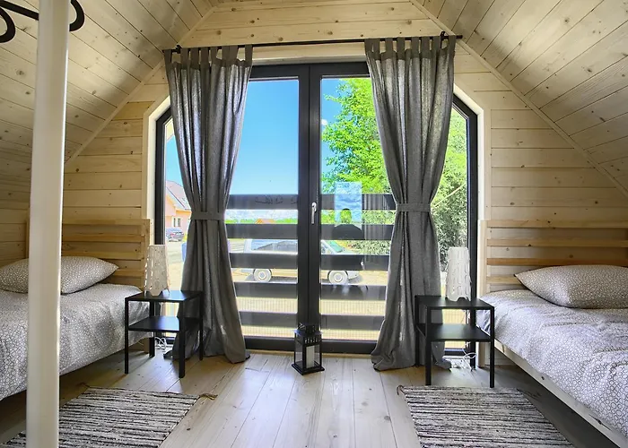 Modrzewiowa 20 * Rewal