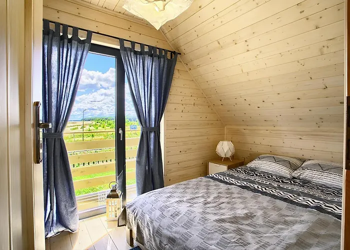 Modrzewiowa 20 * Rewal